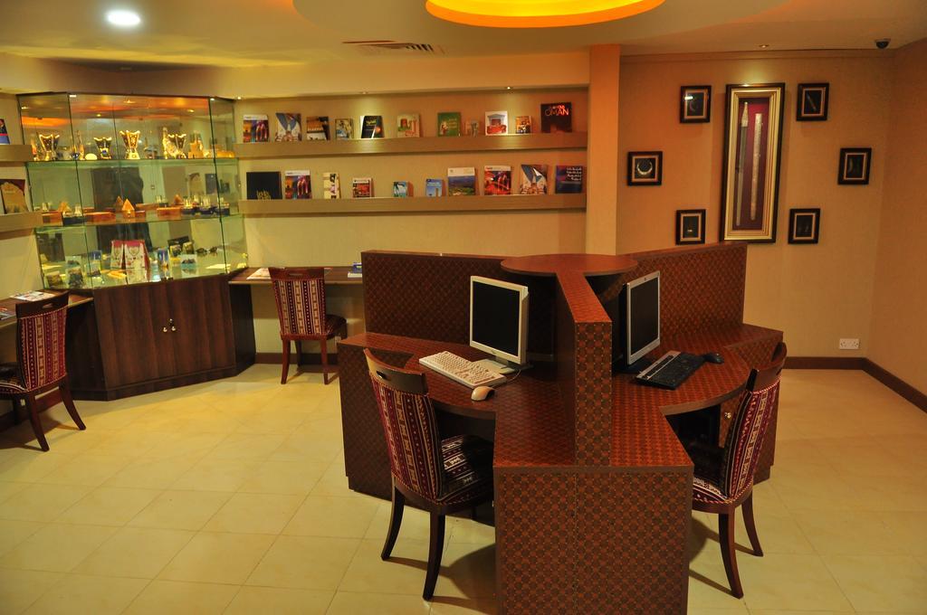 Al Bahjah Hotel Seeb Exterior photo