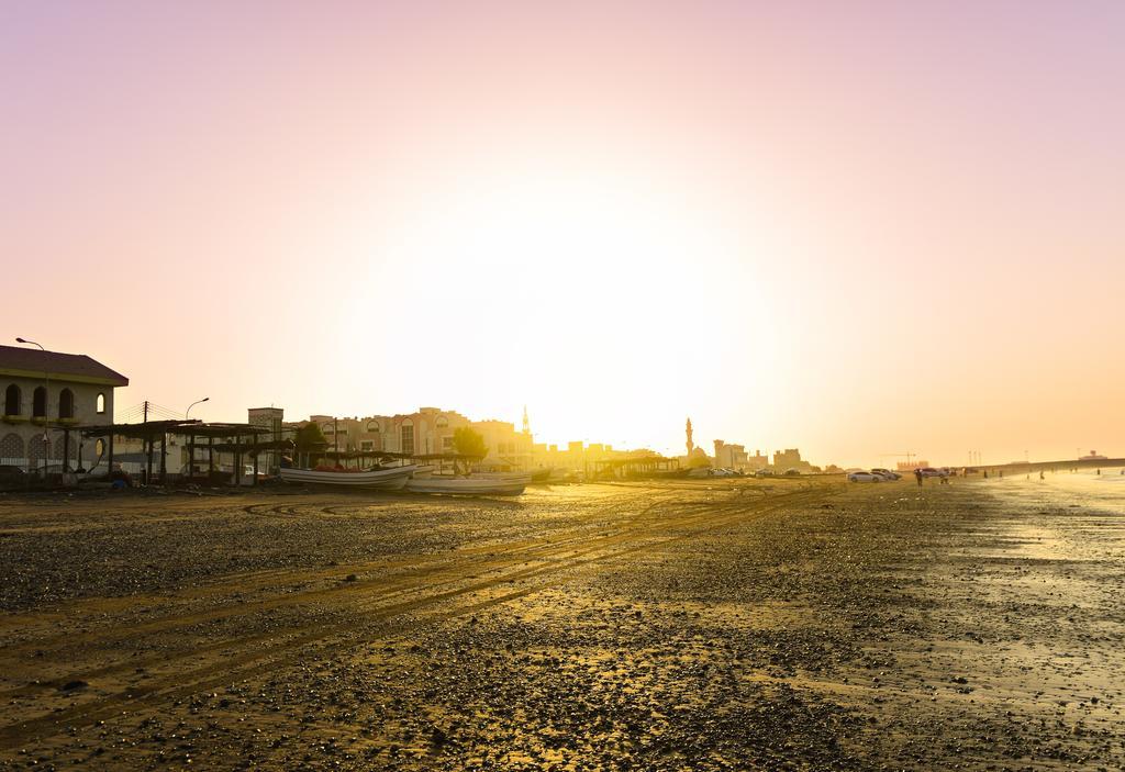 Al Bahjah Hotel Seeb Exterior photo